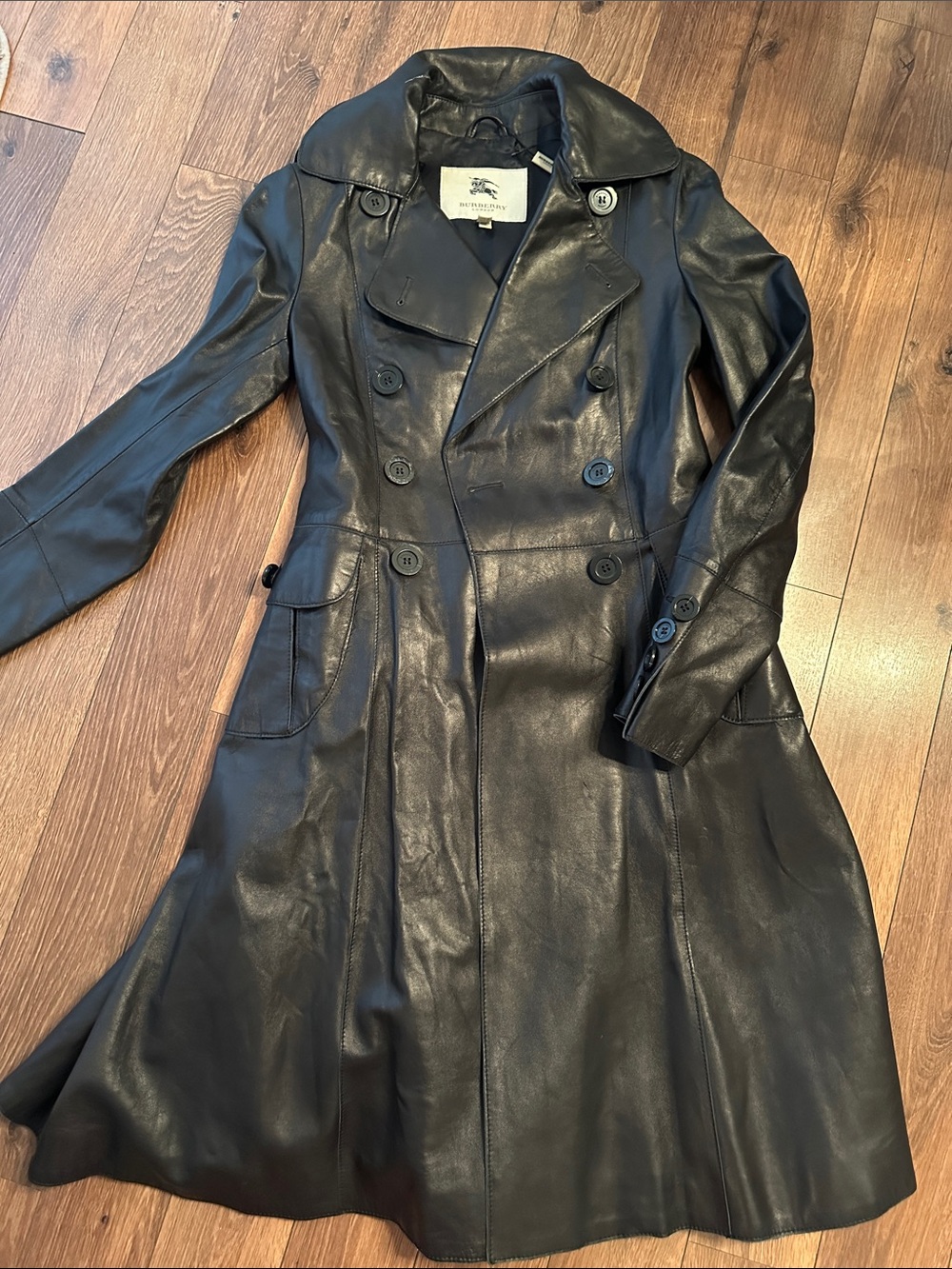 Burberry London Lambskin Leather Trench Coat. Size 2 - Picture 2 of 13